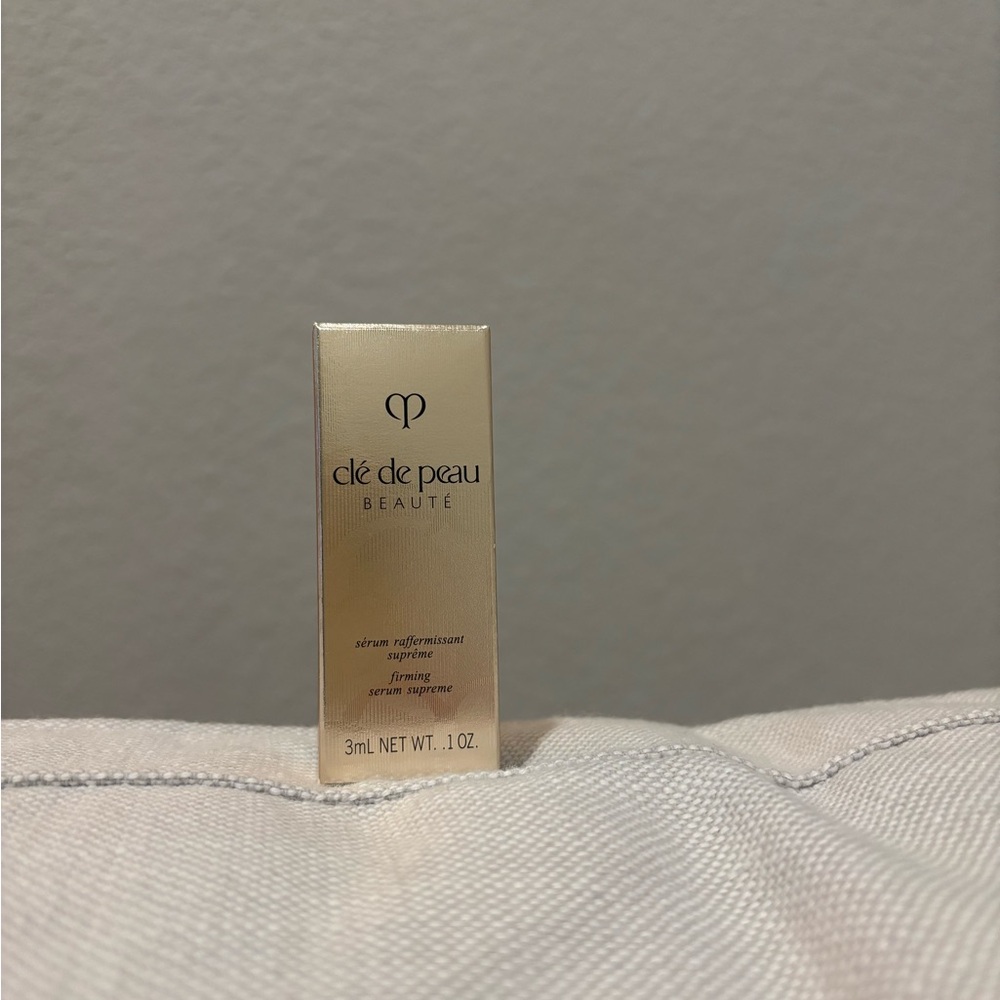 Clé de Peau Beauté Firming Serum Supreme